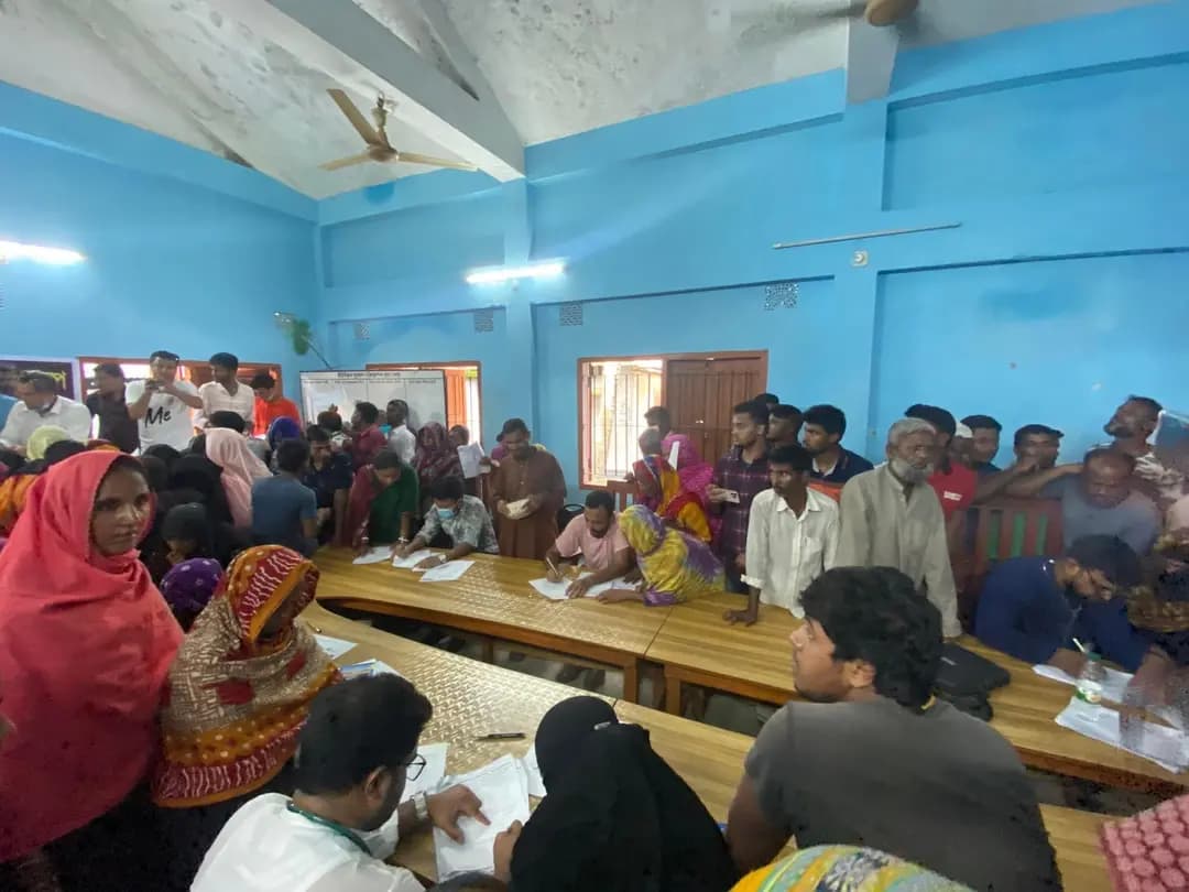 Free health services, medicines and gifts distributed among people in flood-hit areas of Kurigram